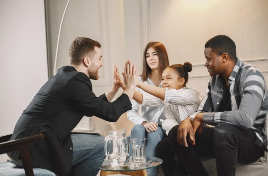 How Family Therapy Can Help Families Build Stronger Relationships